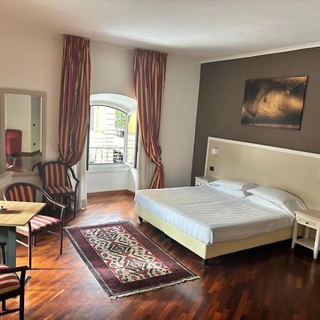 Inn Rome Rooms & Suites Bagian luar foto