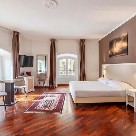 Inn Rome Rooms & Suites Bagian luar foto