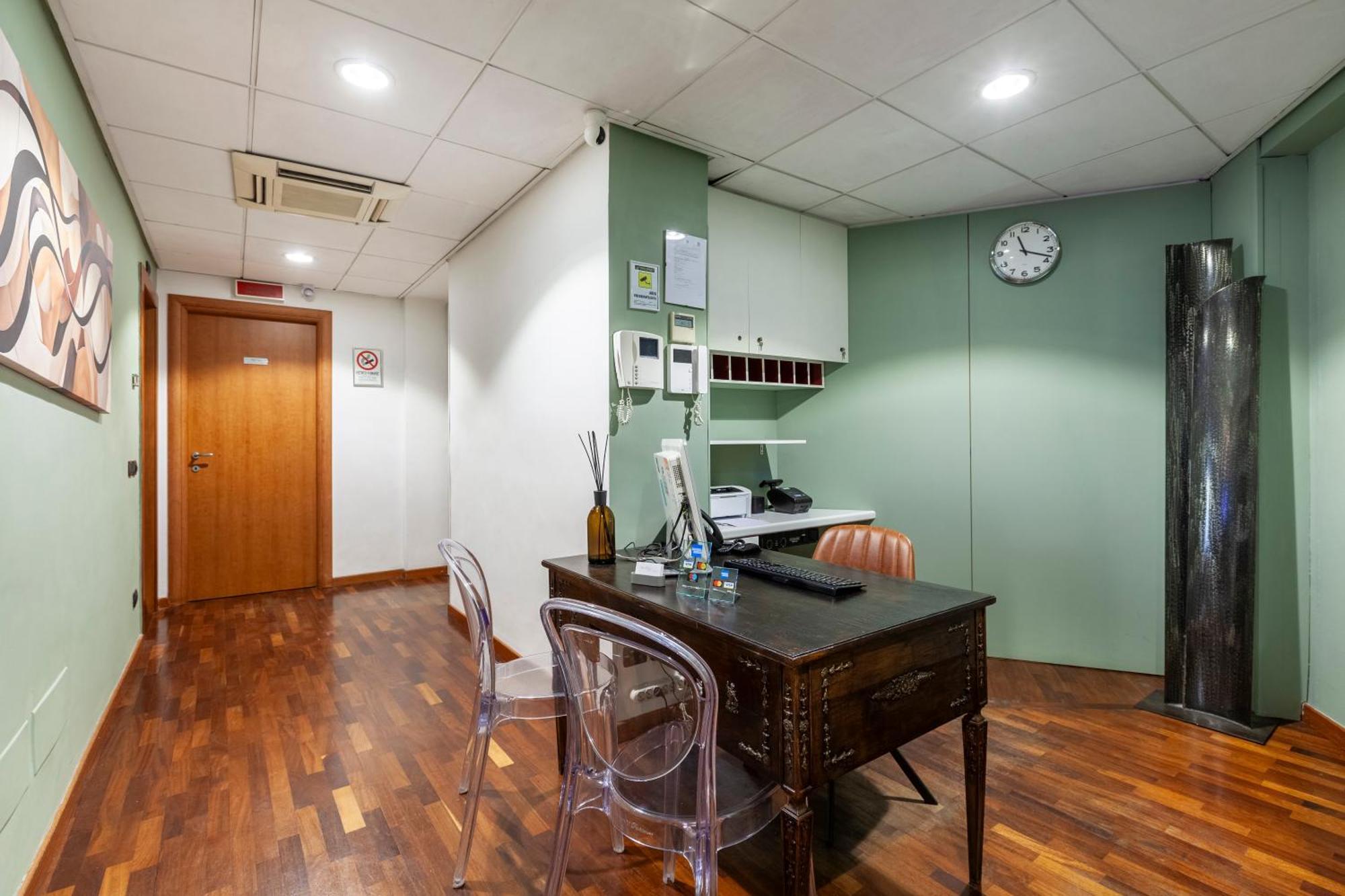 Inn Rome Rooms & Suites Bagian luar foto