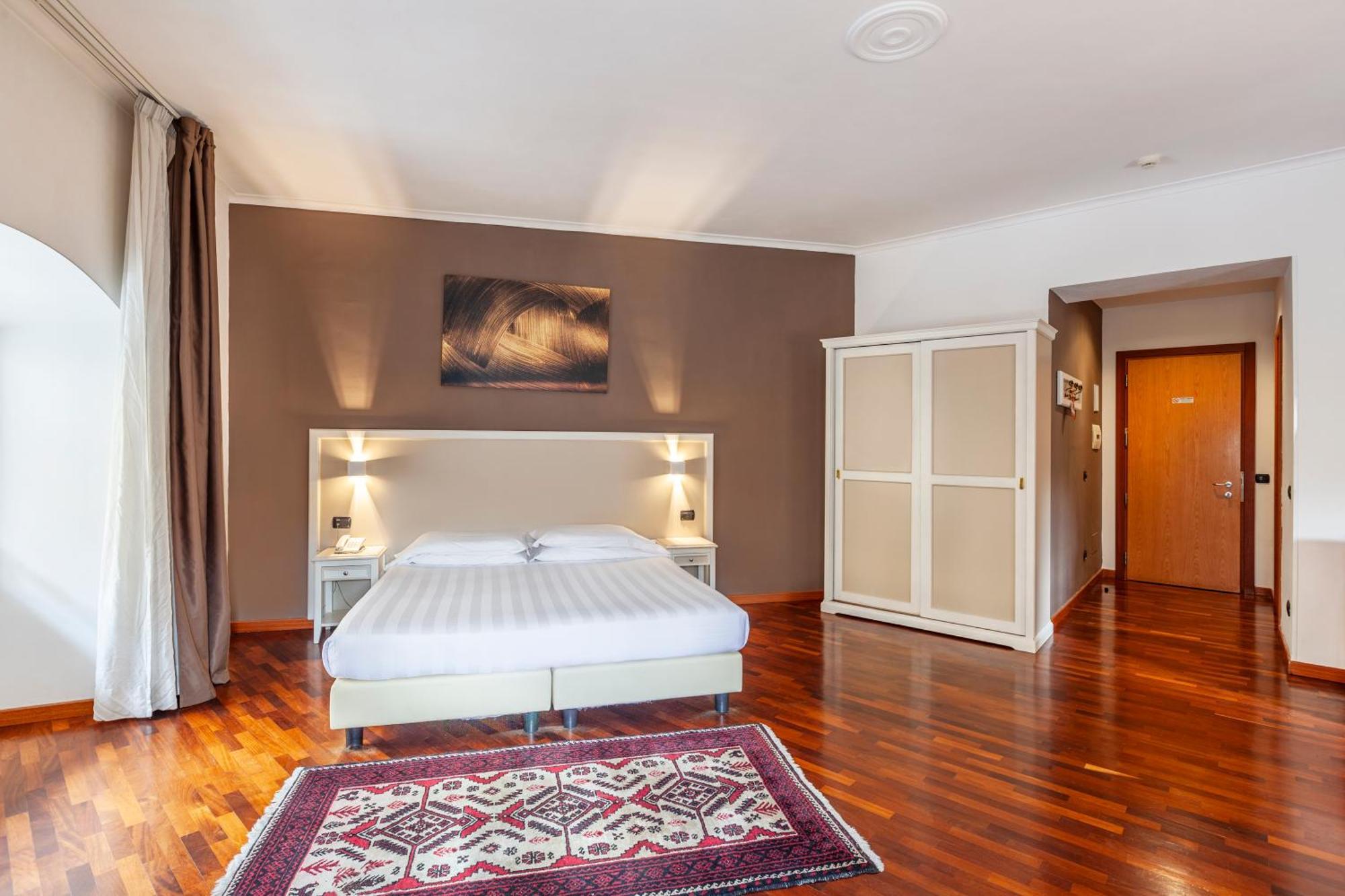 Inn Rome Rooms & Suites Bagian luar foto