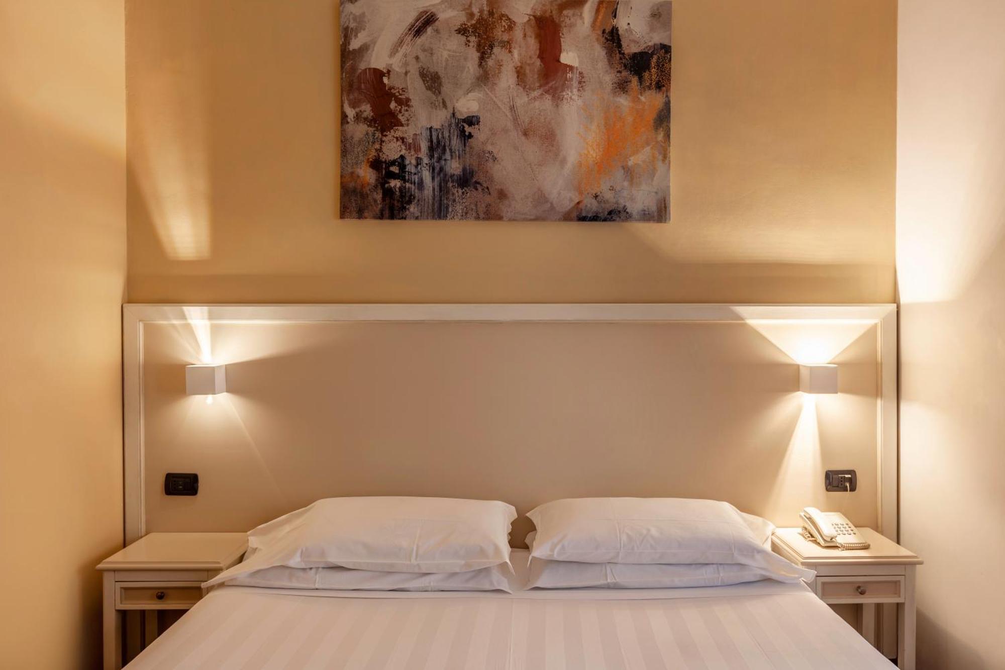 Inn Rome Rooms & Suites Bagian luar foto