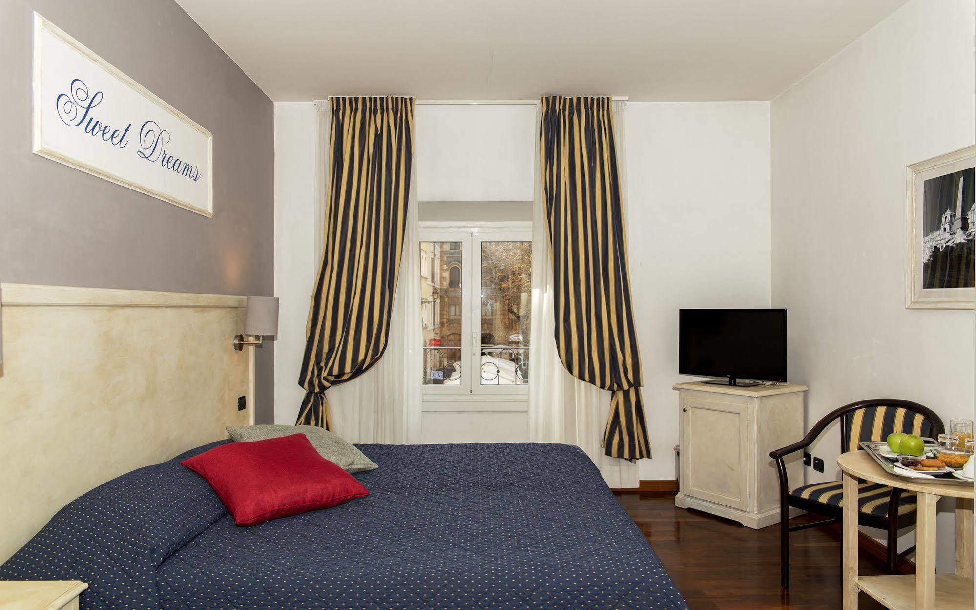 Inn Rome Rooms & Suites Bagian luar foto